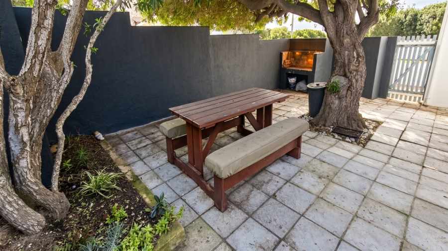 4 Bedroom Property for Sale in Arniston Western Cape
